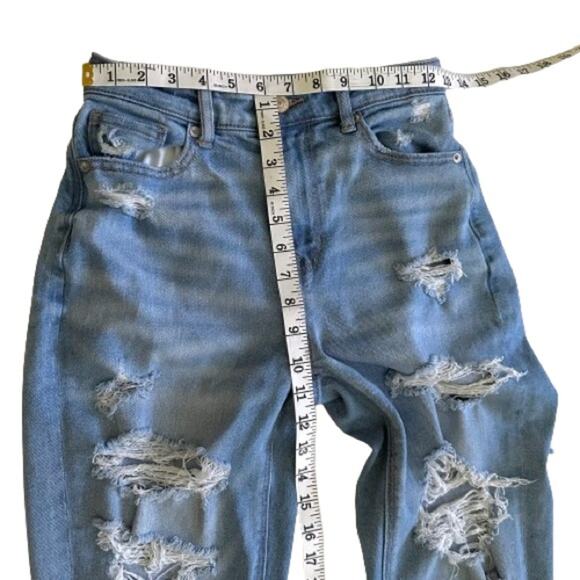 American Eagle Jean Light Wash High Rise Distressed Ankle Mom Jeans Size 0 Short - Picture 11 of 13